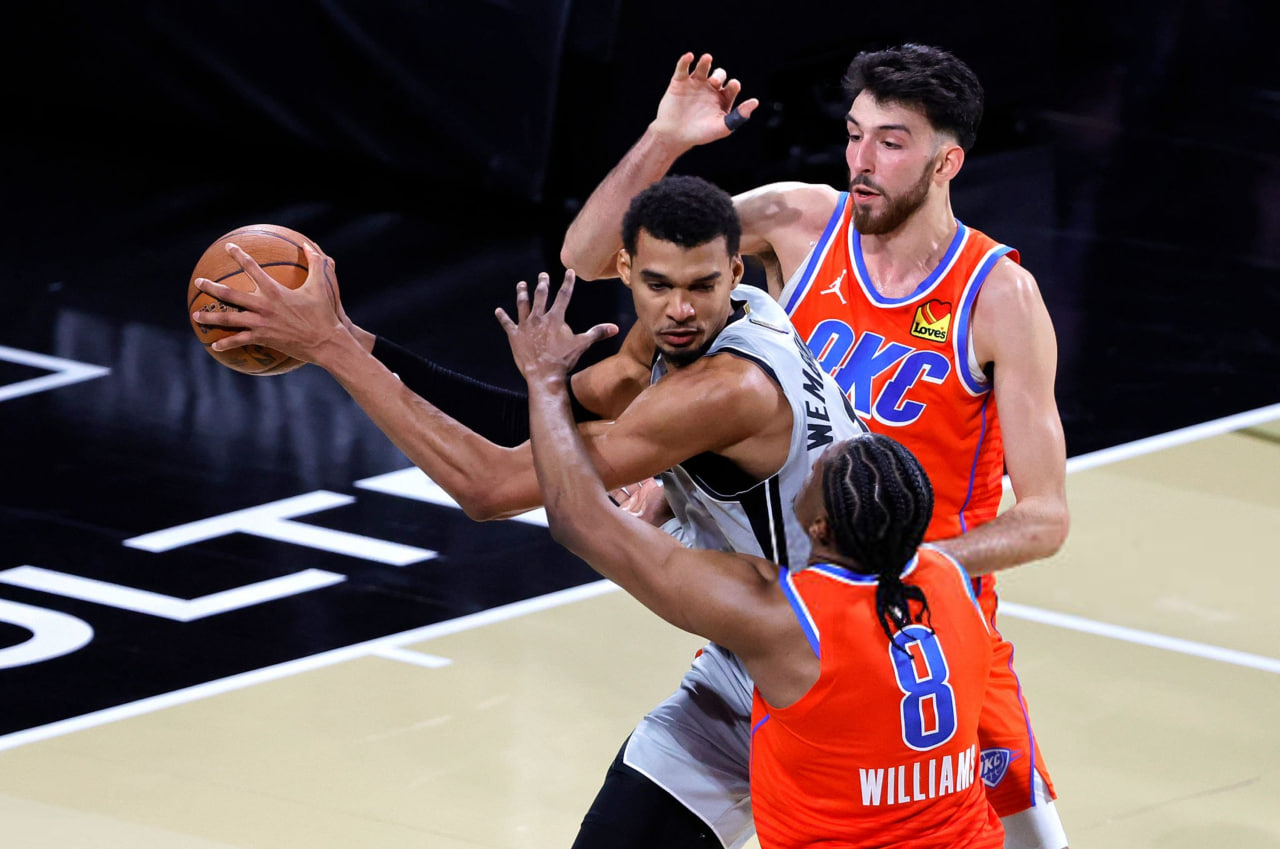 بسکتبال NBA | همه شکستناپذیرند، تا زمانی که حریف آدم فضایی نباشد
