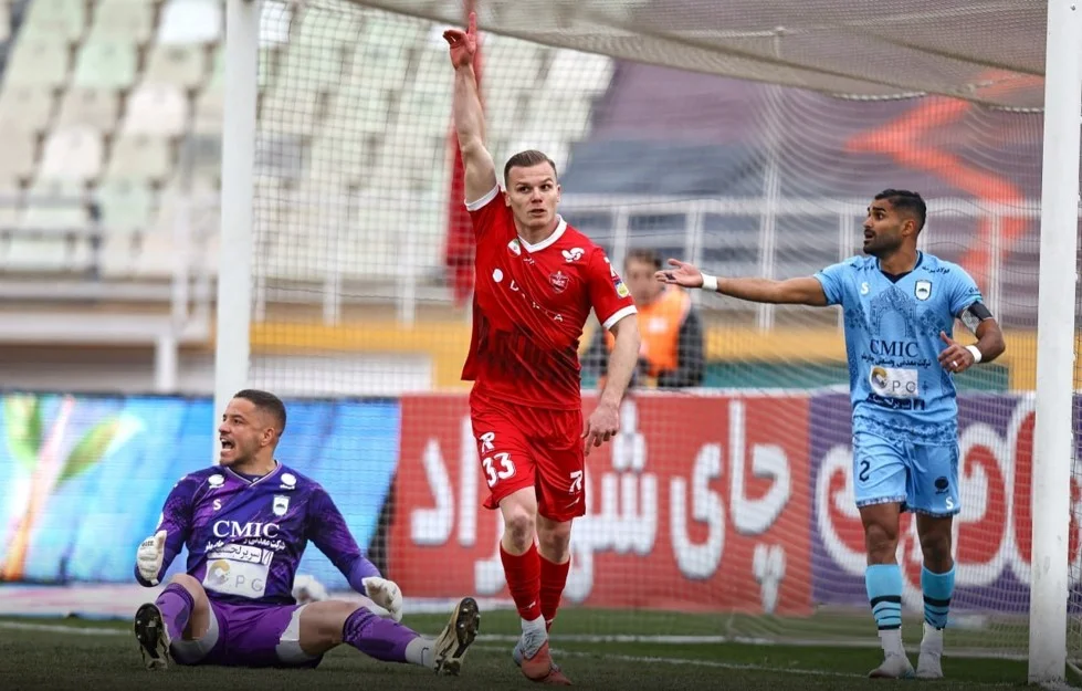 بازیکن خارجی پرسپولیس به ایران بازگشت
