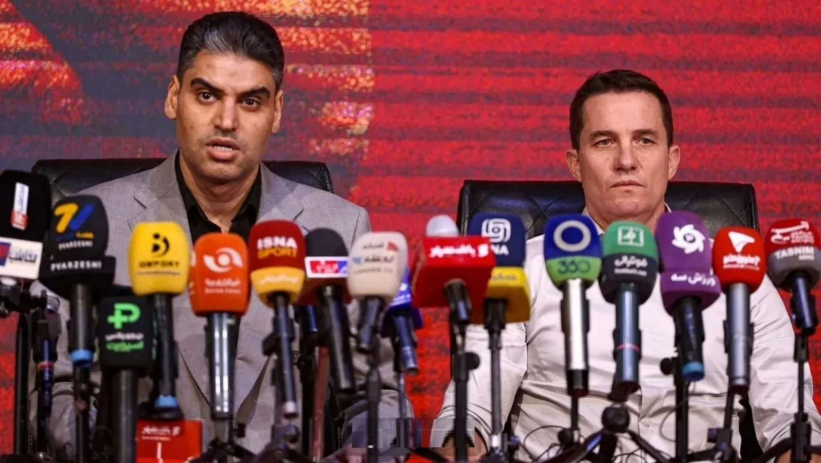 مذاکره مالی اوسمار ویرا با مدیرعامل پرسپولیس؛ سرمربی برزیلی میماند؟