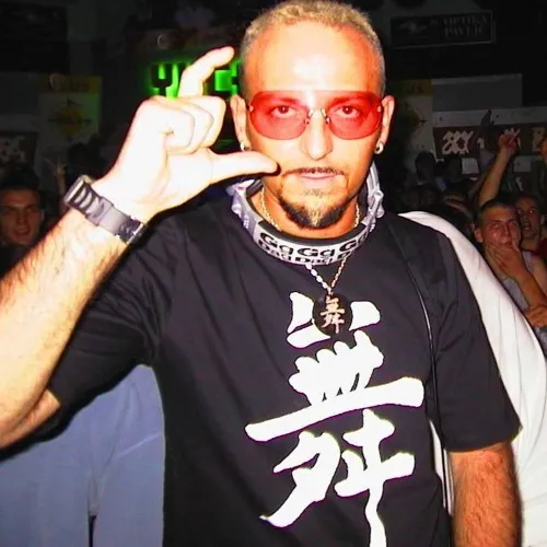 دانلود موسیقی بیکلام lultimo dei mohicani از Gigi D'Agostino