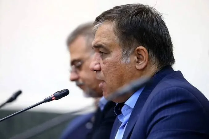 علی تاجرنیا: فوتبال ایران از نظر ارتباط با هواداران دچار فاصله شده است