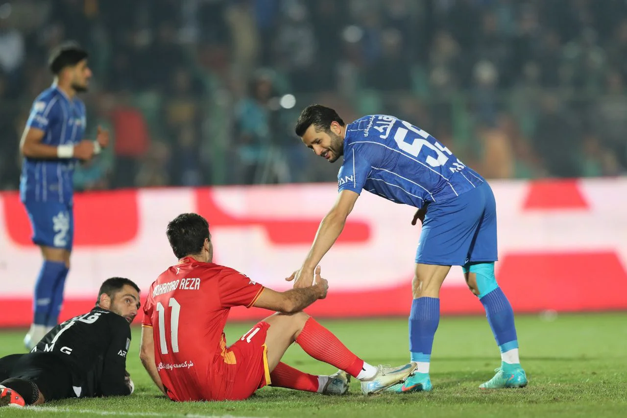 3 نقل و انتقال چادرملو؛ جذب مدافع استقلال و مهاجم اسبق پرسپولیس، جدایی بازیکن تراکتور