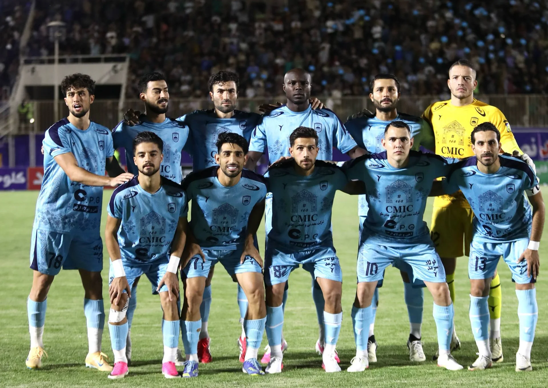 چادرملو 0-2 تراکتور؛ حسین زاده شروع کرد، اشترکالی تمام کرد؛ 2 اخراج نصیب میزبان شد