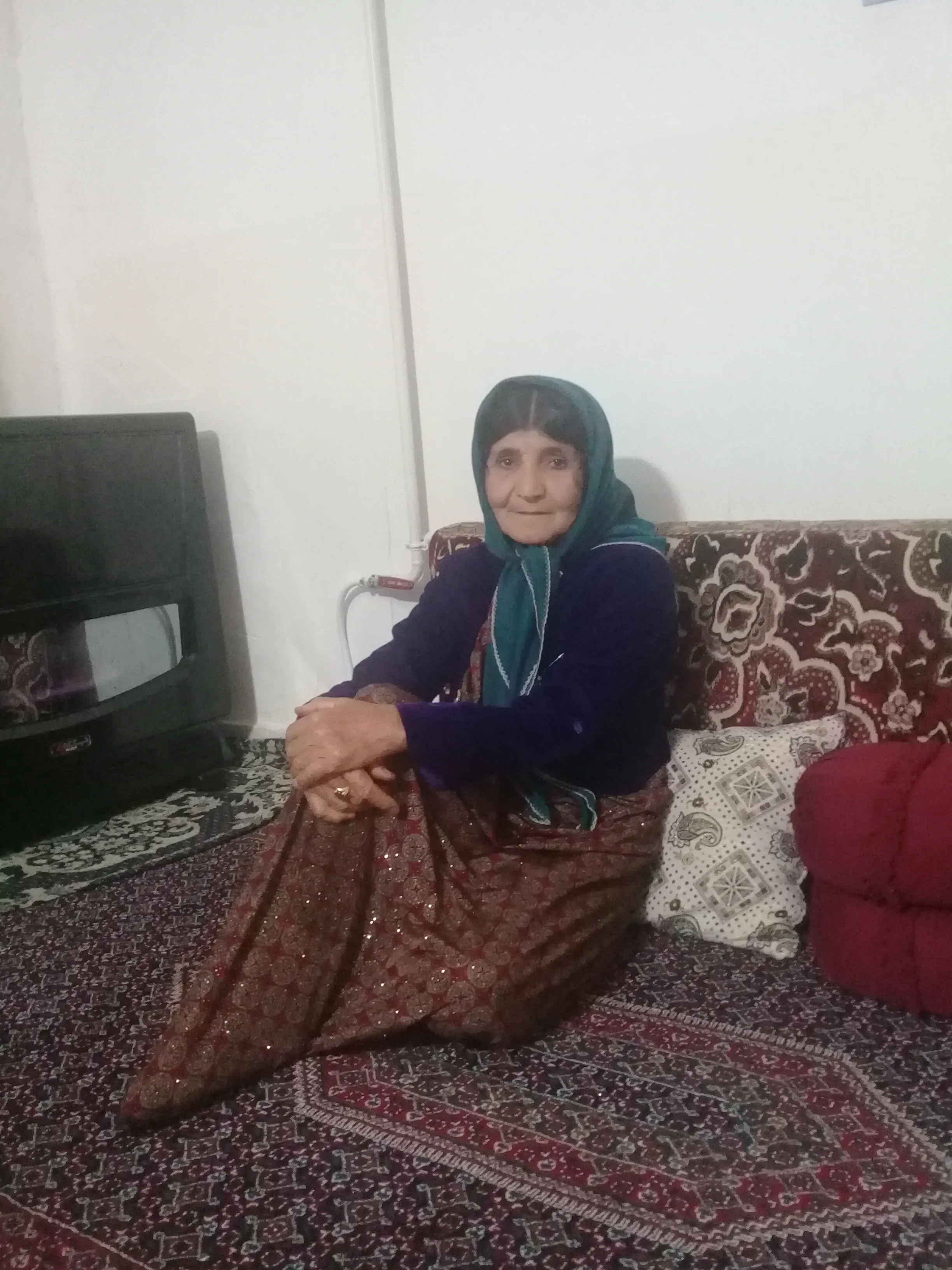 عکس قدیمی نصرت یعقوبی بیسارانی