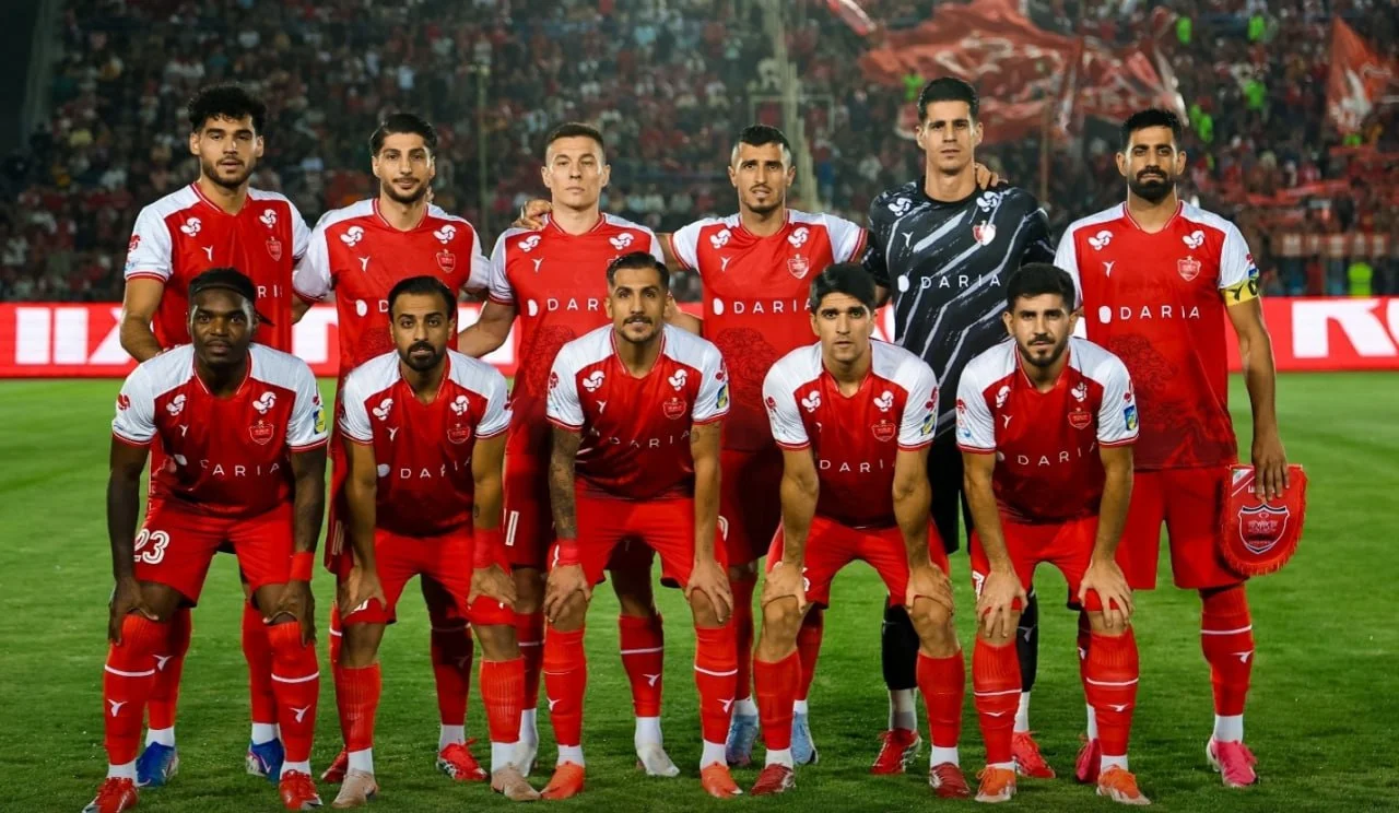 تیم پرسپولیس با کیت جدید لباس و اسپانسرینگ داریا