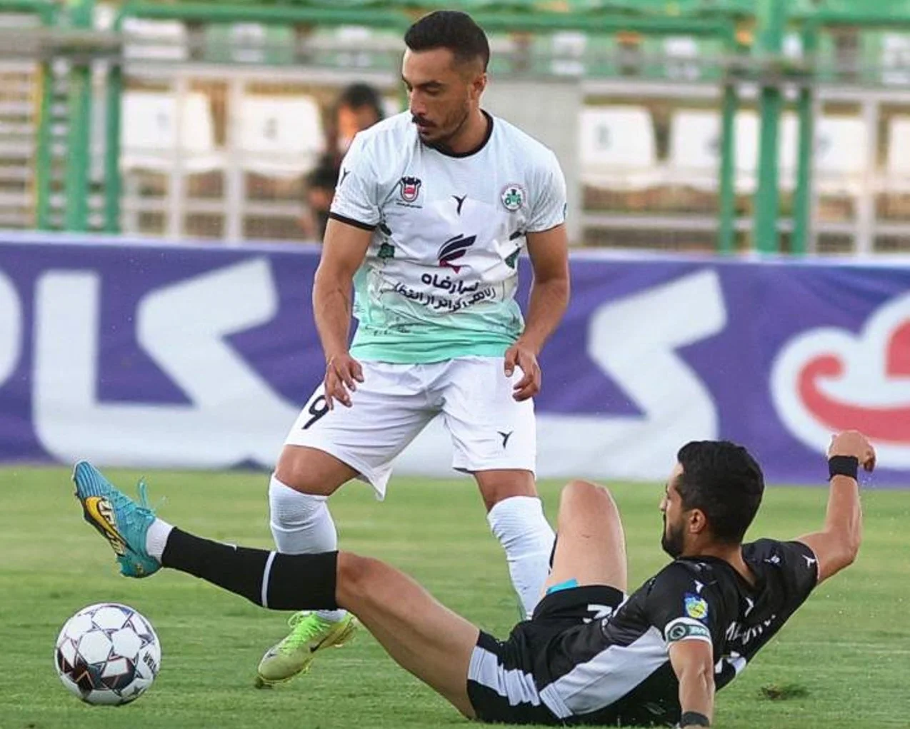 ذوب آهن 1-0 پیکان؛ پیروزی دراماتیک شاگردان ویسی در ثانیههای پایانی!
