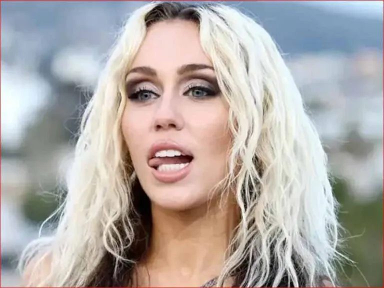 دانلود آهنگ خارجی Violet Chemistry از Miley Cyrus