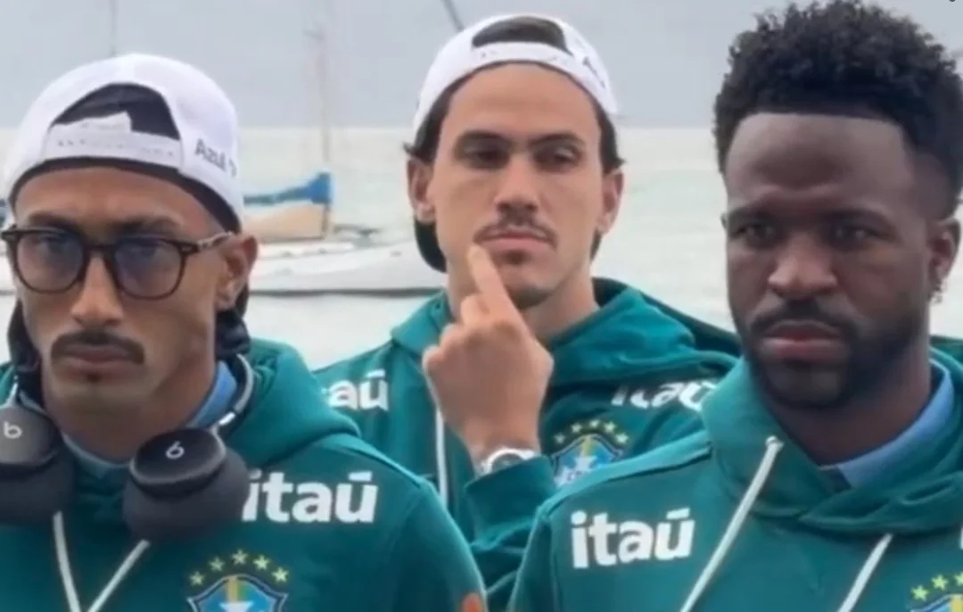 واکنش بازیکنان برزیل به مراسم بومیان استرالیا