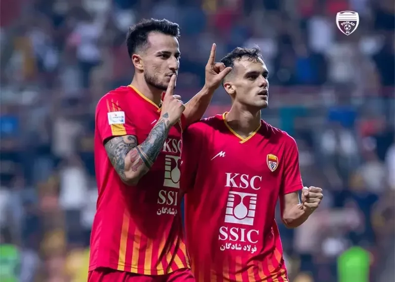 فولاد 2-1 مس شهربابک؛ پیروزی پلنگهای خوزستان با گل دیویدبکامی جولانی