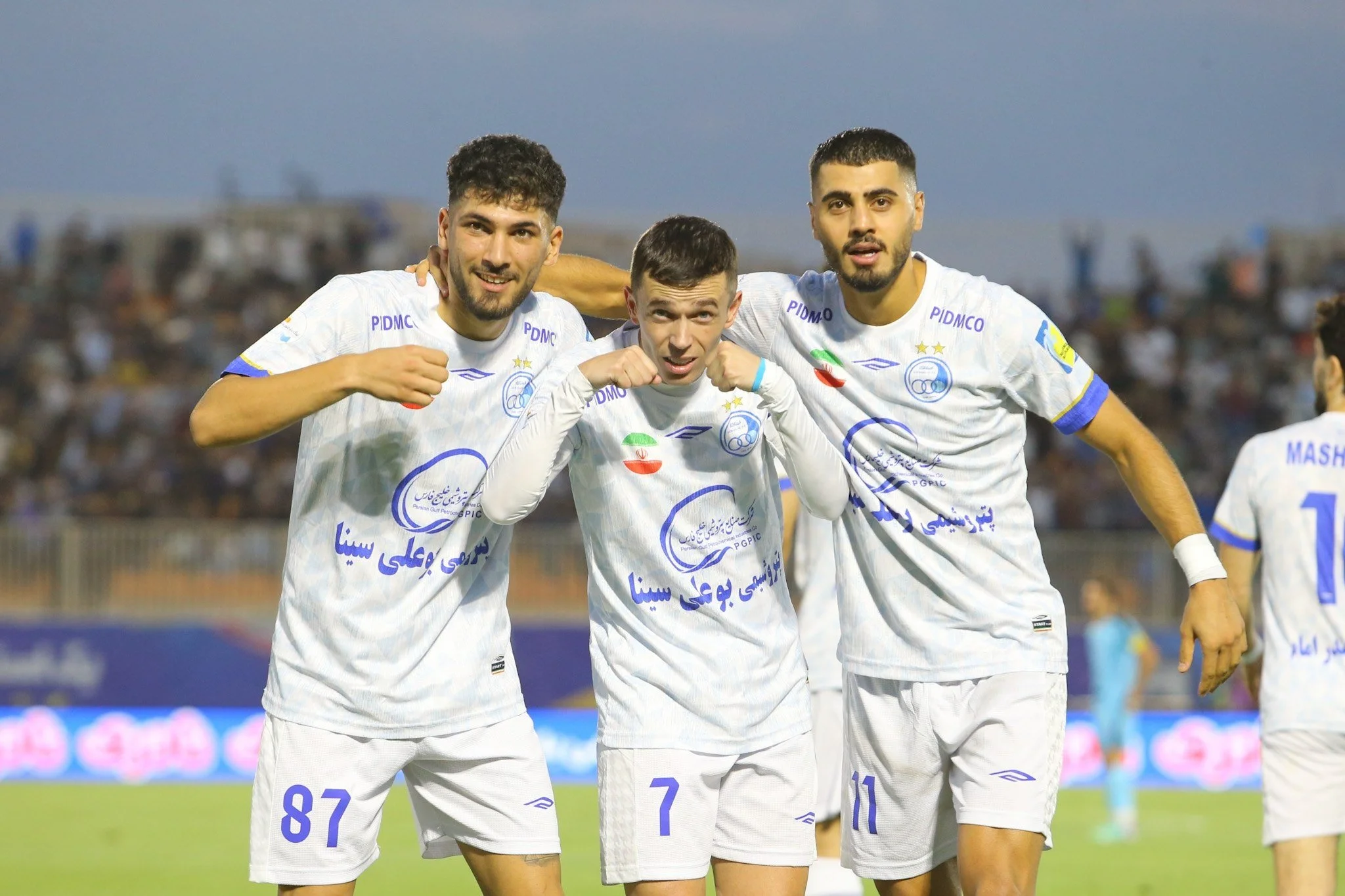 چادرملو 1-1 استقلال؛ فرصت صدرنشینی موقت از دست رفت