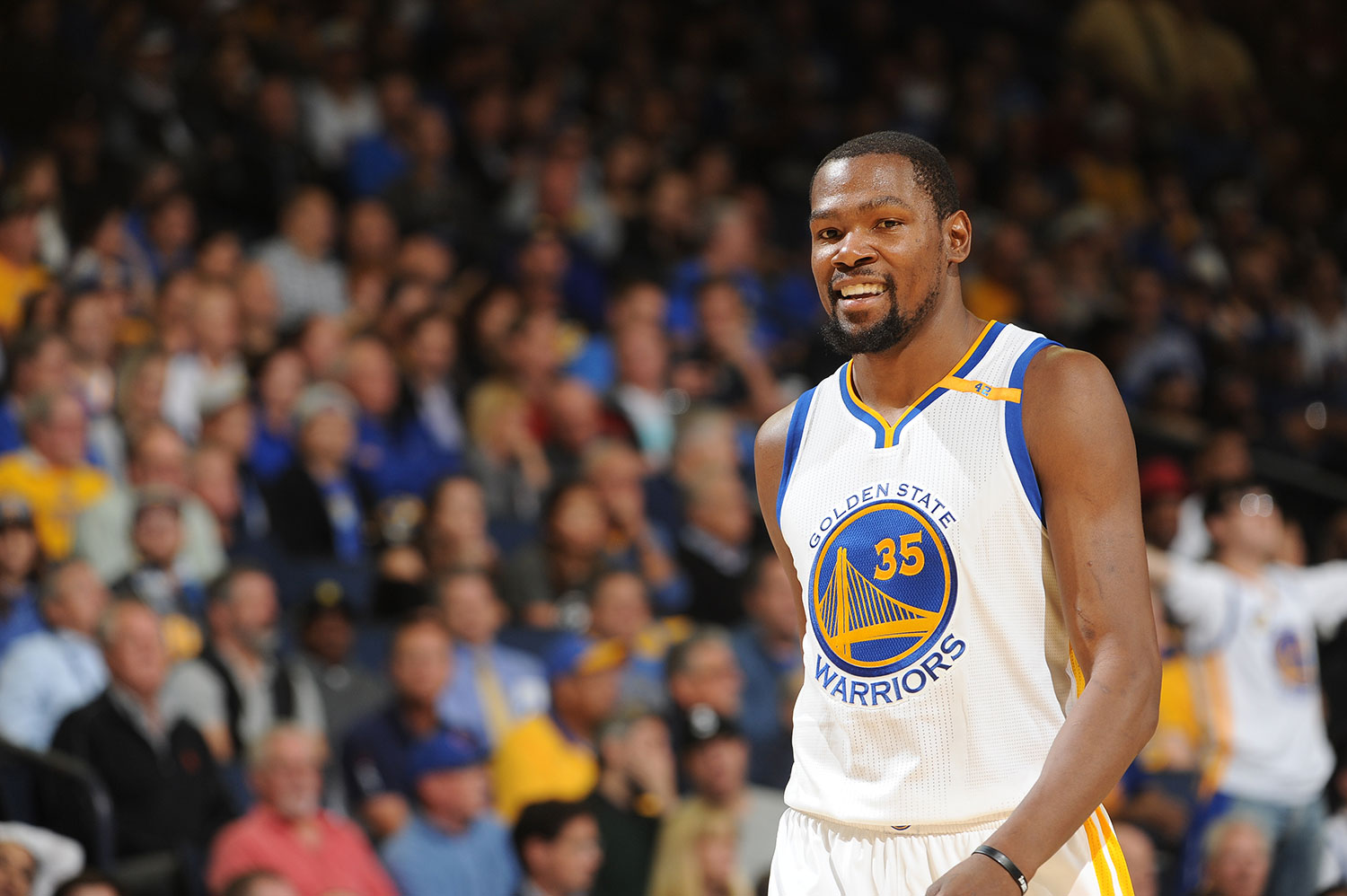 بسکتبال NBA؛ گلدن استیت 122-99 اوکلاهوماسیتی تاندر؛ پیروزی گلدن اسیتت با درخشش کوین دورانت