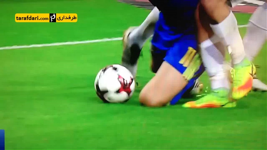 ویدیو؛ وقتی ژکو شورت بازیکن یونان را پایین می کشد!