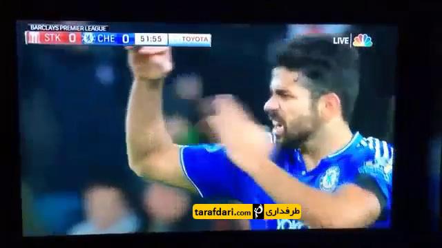 ویدیو؛  کوستا معترض به بوی بدن مدافع استوک سیتی!