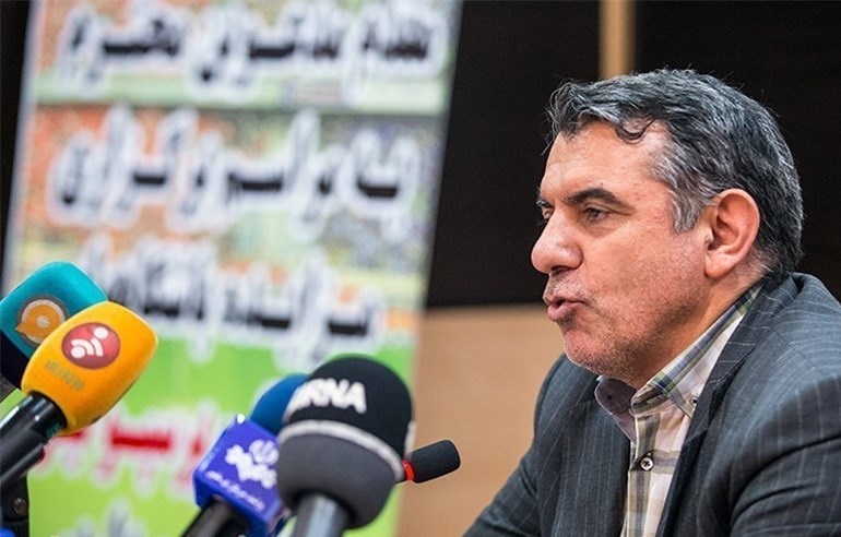 پوریحسینی: هدایتی بعد از تسویه بدهی های بانکی اش میتواند در مزایده شرکت کند