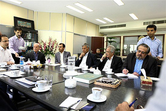 جلسه هیات مدیره استقلال آغاز شد