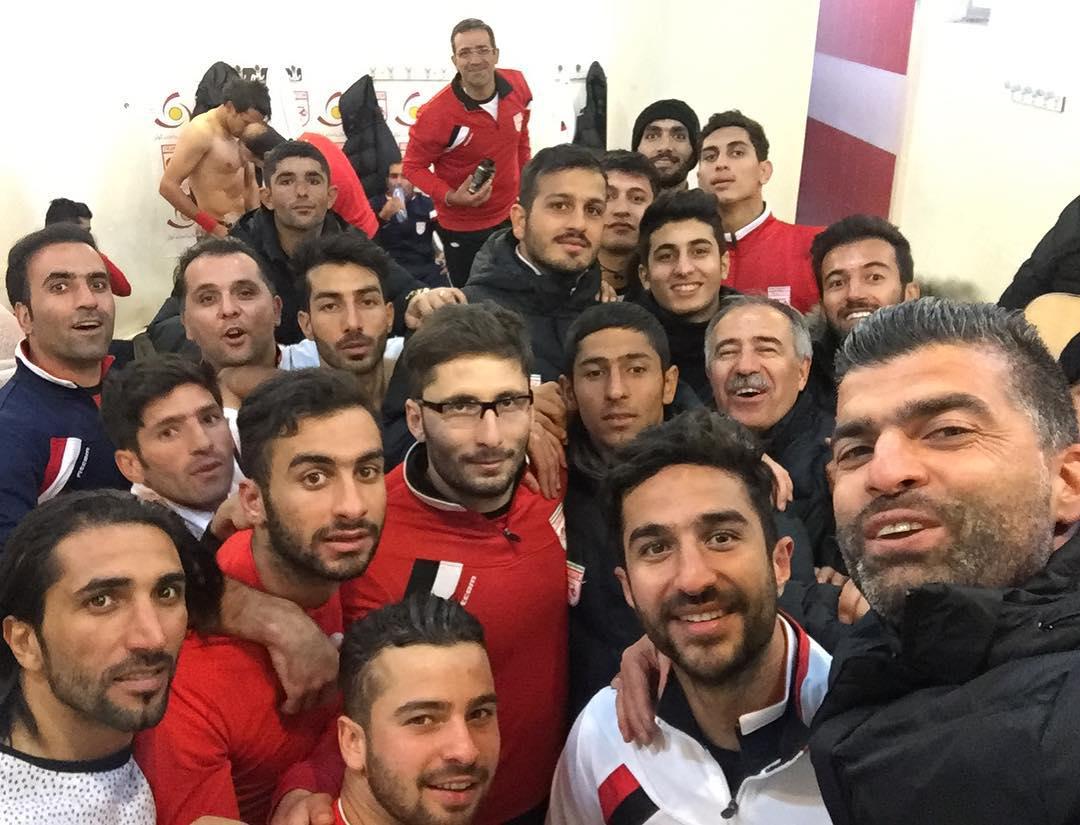ورزشکاران ایران در شبکه های اجتماعی(428)