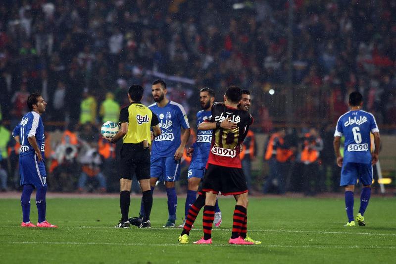 به مظلومی حق بدهیم، ولی تنها از پرسپولیس تعریف کنیم