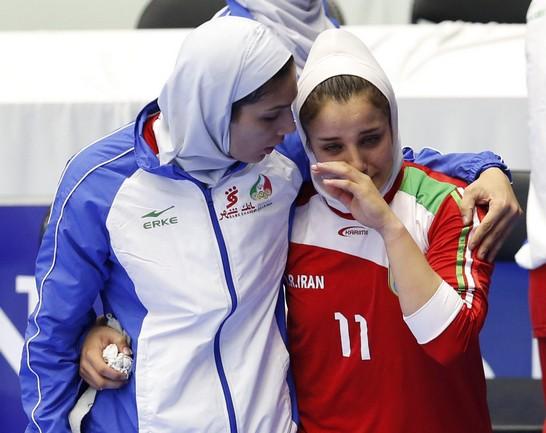 زنان، بازندهی همیشگی ورزش ایران