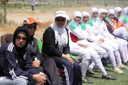 نایب رییس فوتبال زنان: امیر شقاقی تنها مسئول رده زیر 19 سال است/ مشکل بیپولی ربطی به او ندارد