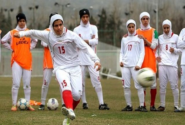 فوتبال بانوان