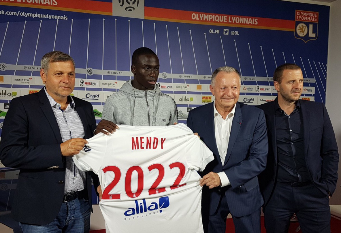 لیون-لی هارو-نقل و انتقالات