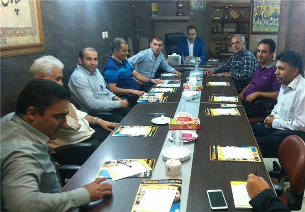 جلسه ویسی با اعضای کانون هواداران سپاهان برگزار شد