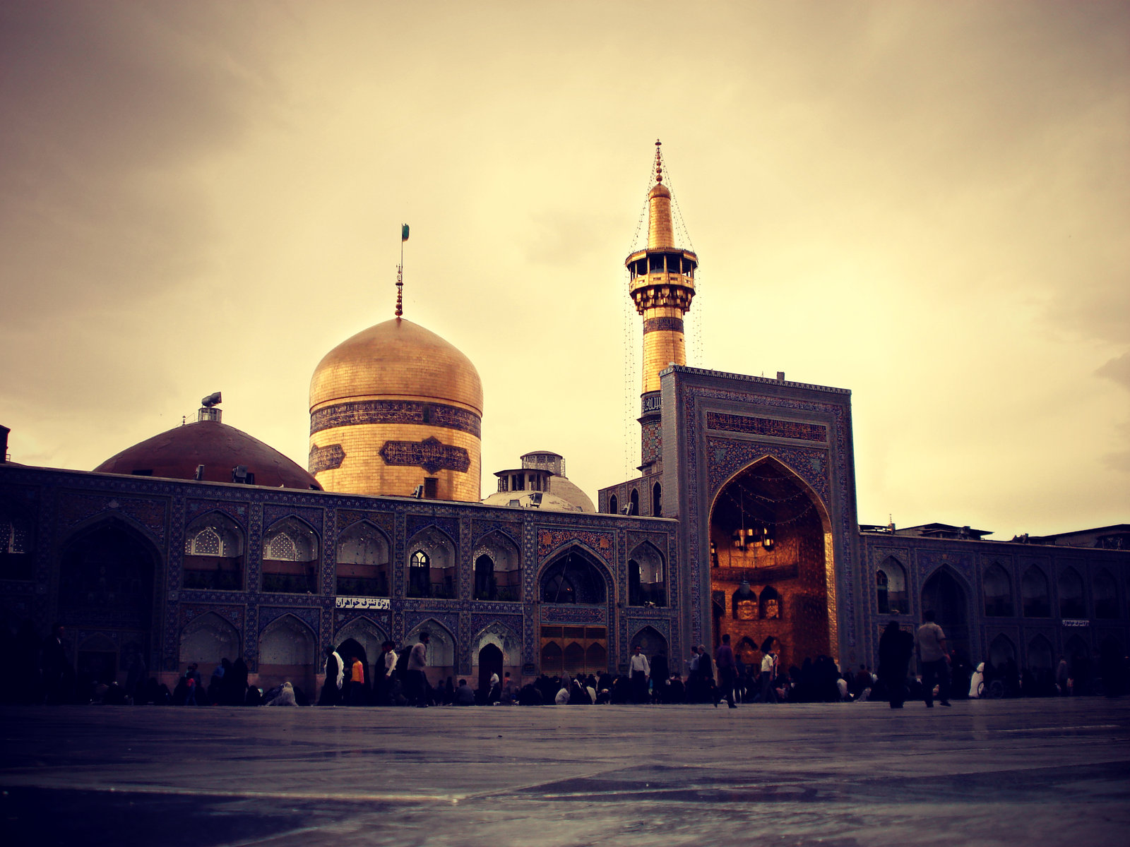 ای حرمت ملجا درماندگان......