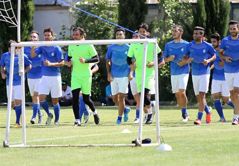 در حاشیه تمرین امروز اتفاق افتاد؛ هواداران استقلال خواهان جذب رامین رضاییان شدند