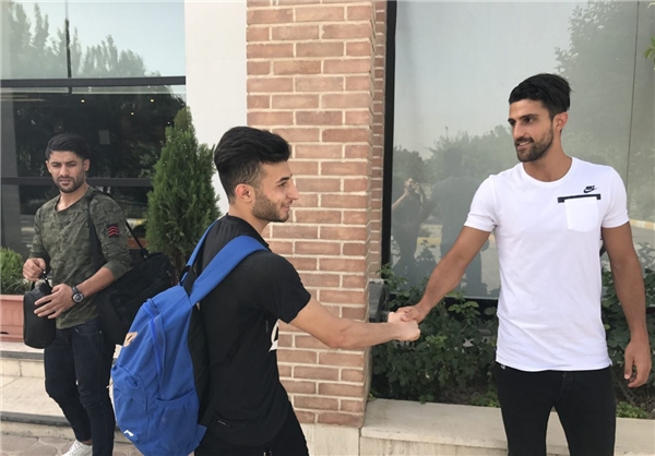 هافبک فصل قبل استقلال-بازگشت هافبک نفت تهران