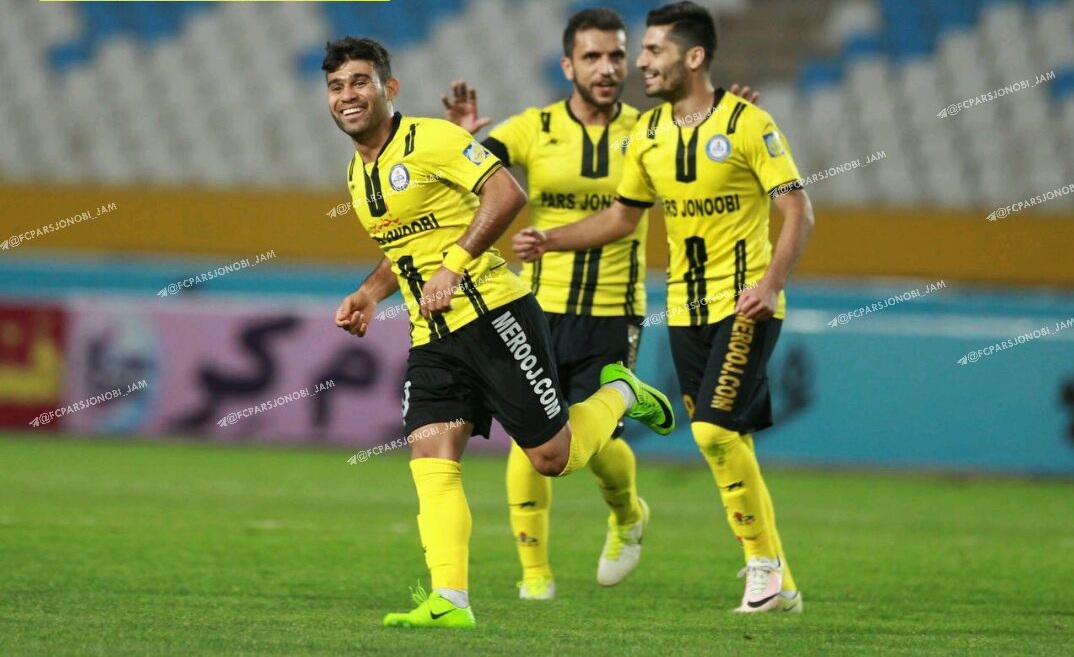 خوشحالی بازیکنان پارس جنوبی جم