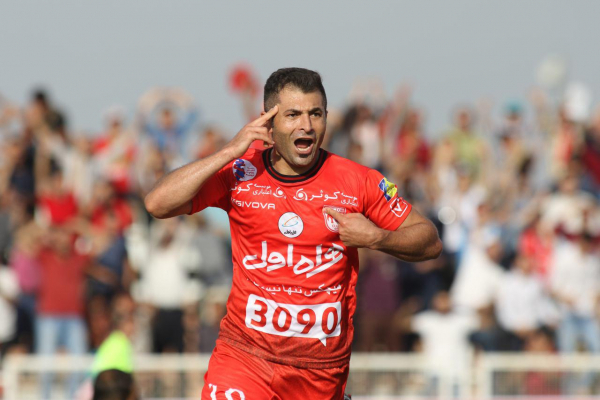 تراکتورسازی 1-0 استقلال؛ شلیک ابراهیمی تی تی ها را به نایب قهرمانی نزدیک کرد