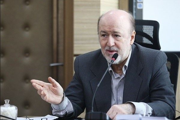 معضل جدید در اردوی آبیها؛ سرپرستی که حق امضا ندارد!