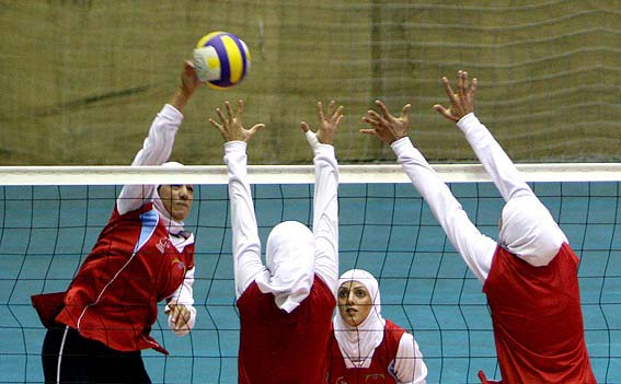 والیبال باشگاه های بانوان قهرمانی آسیا-میترا شعبانیان-سرمربی تیم والیبال بانوان بانک سرمایه