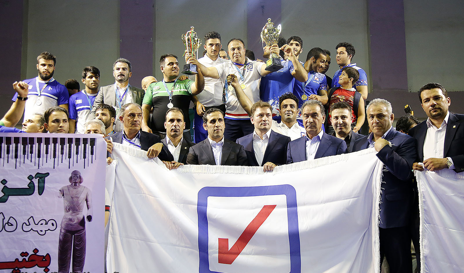 لیگ برتر کشتی-کشتی