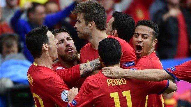 اسپانیا 1-0 جمهوری چک؛ پیکه، فرشته نجات در گام نخست
