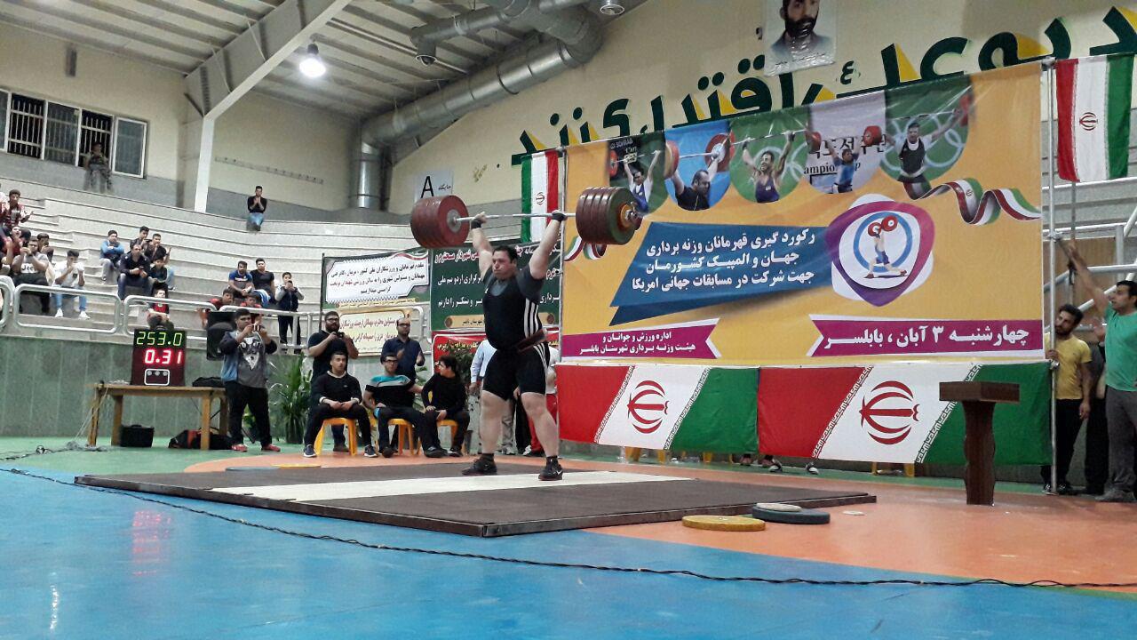 رکوردهای شگفت انگیز علی حسینی بعد از دوری 8 ساله