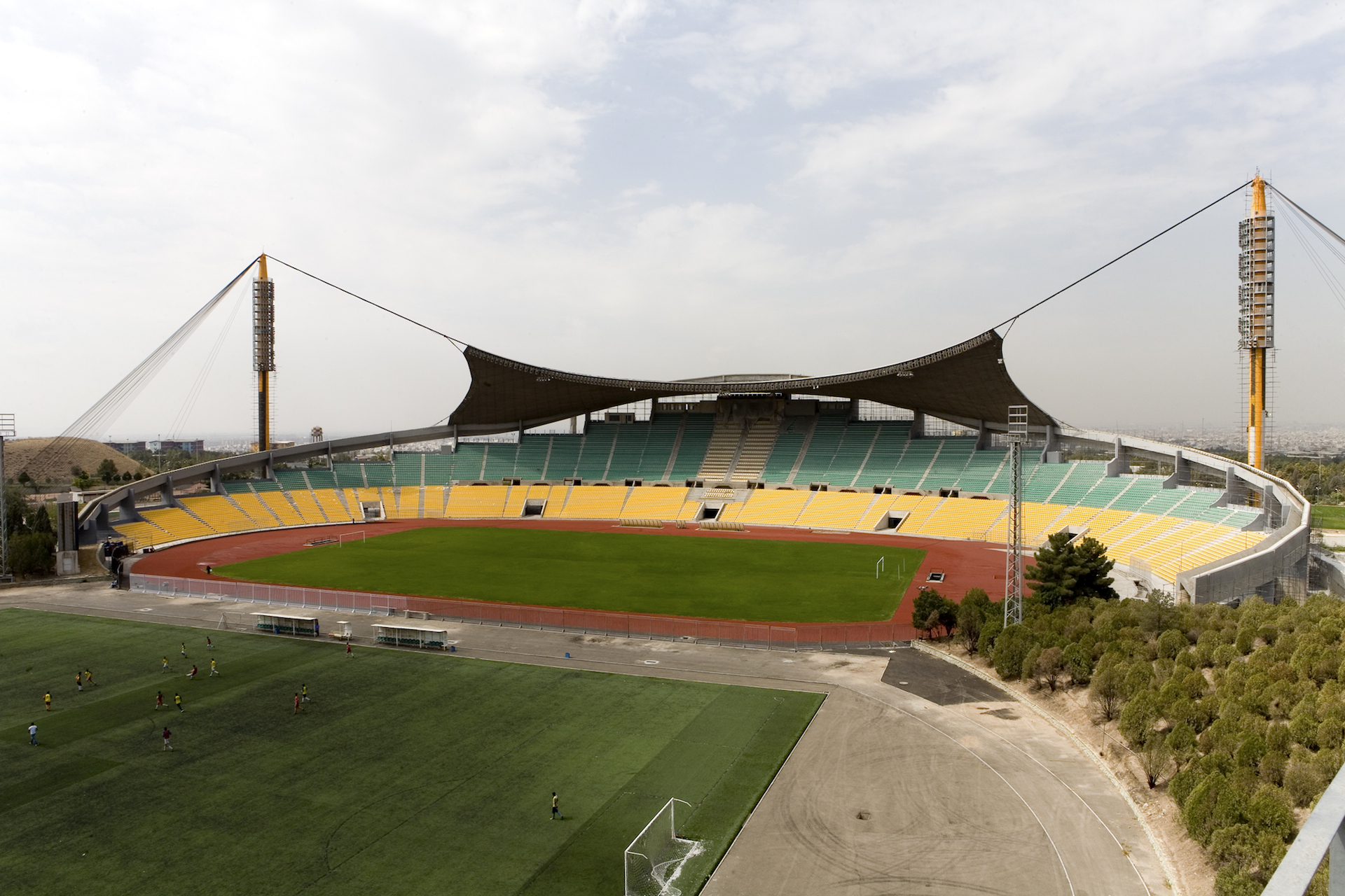 نفت تهران - پرسپولیس - برانکو ایوانکوویچ - لیگ برتر - علی دایی