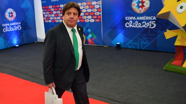 سرمربی موفق مکزیک از کار برکنار شد