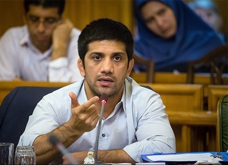 علیرضا دبیر: وزارت ورزش مرجعی نیست که بگوید رضازاده باید از فدراسیون استعفا دهد