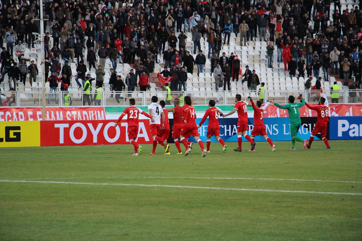 تراکتورسازی 1 - 0 الاهلی؛ شوالیه سرخ در یادگار امام به زانو در آمد