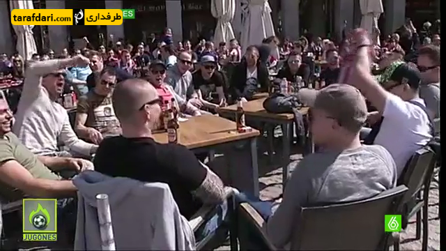 حرکت زشت هواداران پی اس وی در قبال پناهندگان مسلمان