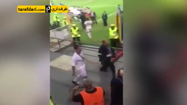 ویدیو؛ عکس گرفتن رونالدو با دو هوادار ناتوان در بحبوحه جشن قهرمانی