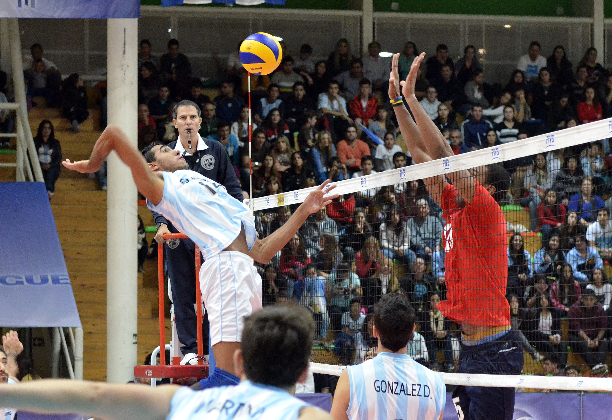 لیگ جهانی والیبال؛ آرژانتین 3-0 کوبا؛ شاگردان ولاسکو لیگ را طوفانی آغاز کردند