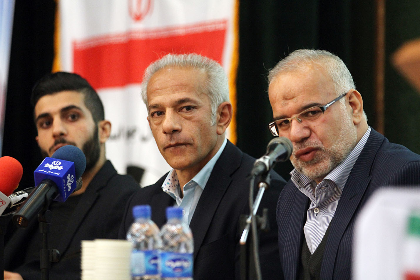 خاکپور: هیچکس کم کاری نکرد؛ قول صعود نمی دهم