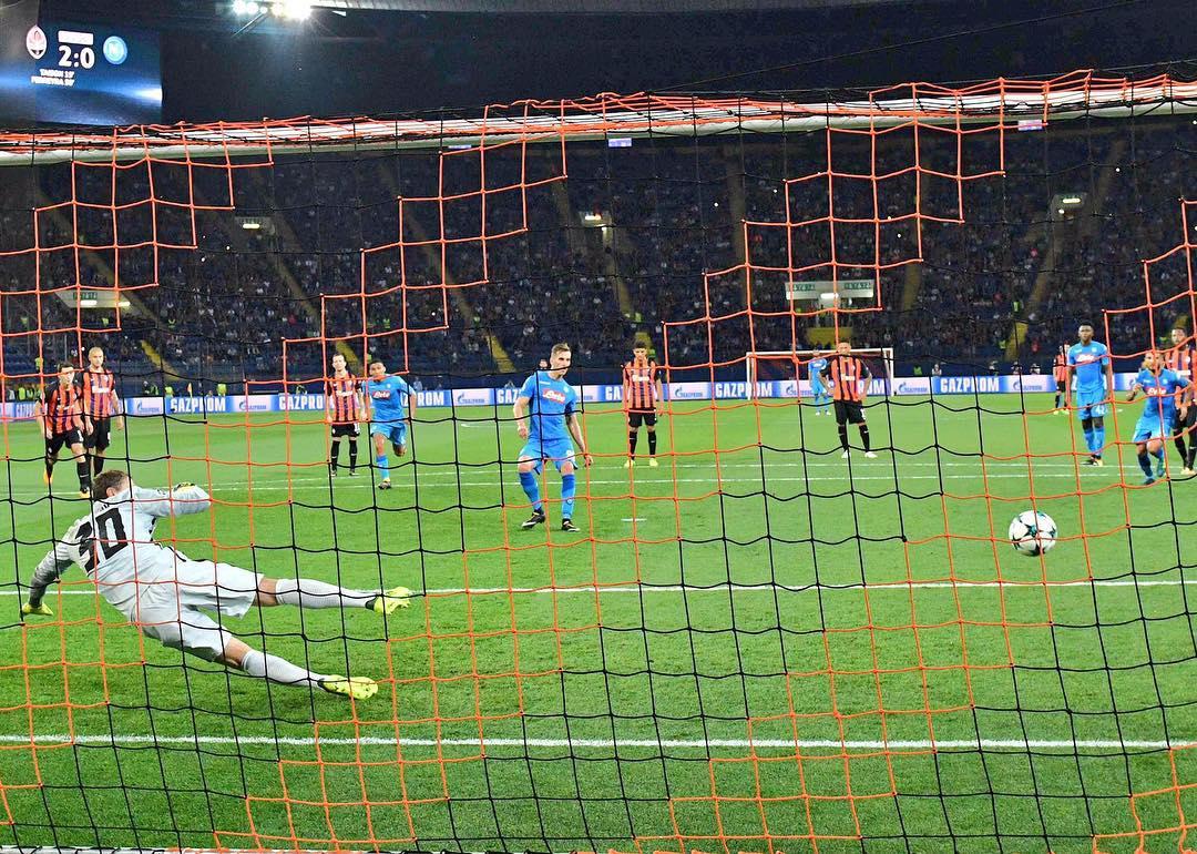 لیگ قهرمانان اروپا - ناپولی - شاختار دونتسک