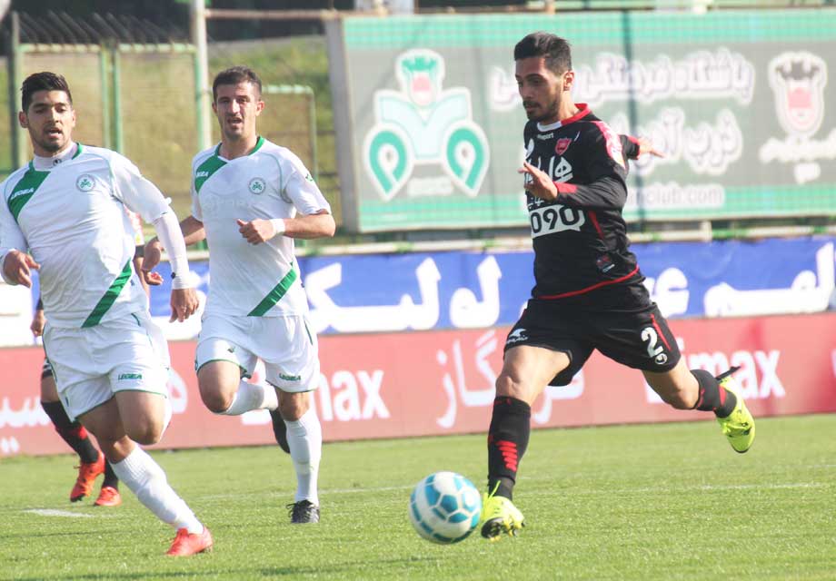 ذوب آهن 2 - 0 پرسپولیس؛ ایستاده مردن!