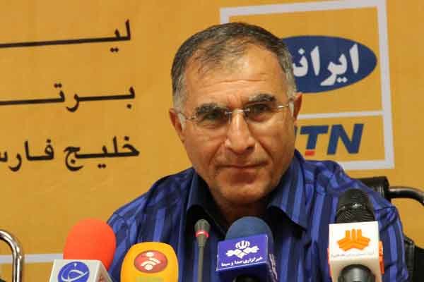جلالی: در حال حاضر دو بازیکن 16 ساله داریم؛ عذر بازیکن سفارشی را خواستم