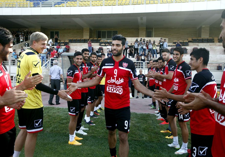 جزئیات قرارداد طارمی با پرسپولیس؛ 900 میلیون تومان برای سال اول بدون آپشن های میلیونی!
