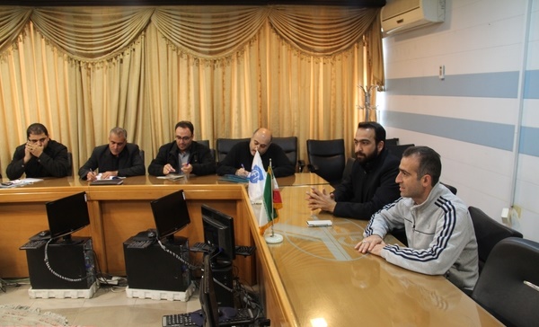 کمالوند: تیم ما یکی از بهترین تیم های فوتبال ایران است؛ از عملکرد شاگردانم بسیار راضی هستم