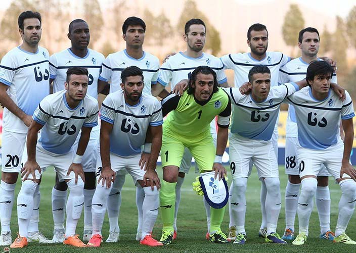 حسینی: همه بازیکنان کمکاری میکردند نه فقط خط دفاع؛ شخصیت و اعتماد به نفس تازهای پیدا کردیم